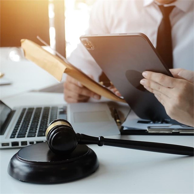 Soluciones legales para empresas y emprendedores